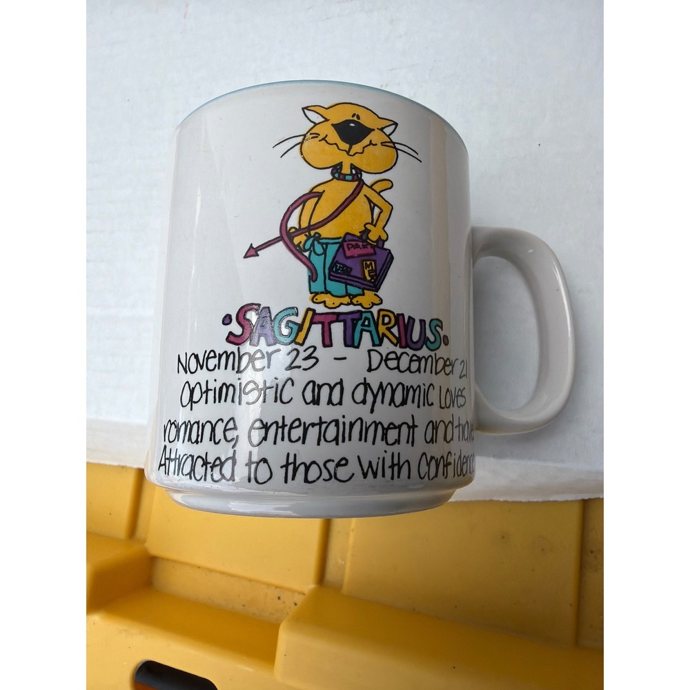Vintage Papel Freelance Yellow The Cat Sagittarius Zodiac Coffee Mug Korea